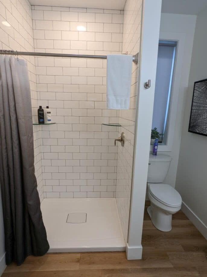 Location Location - Capri Condo 212 トラバーズ・シティ エクステリア 写真
